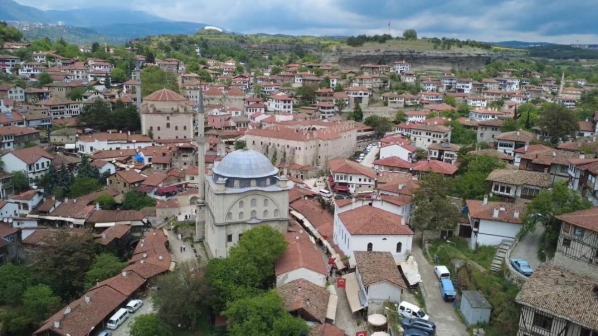 Tarihi kent Safranbolu’ya yoğun ilgi