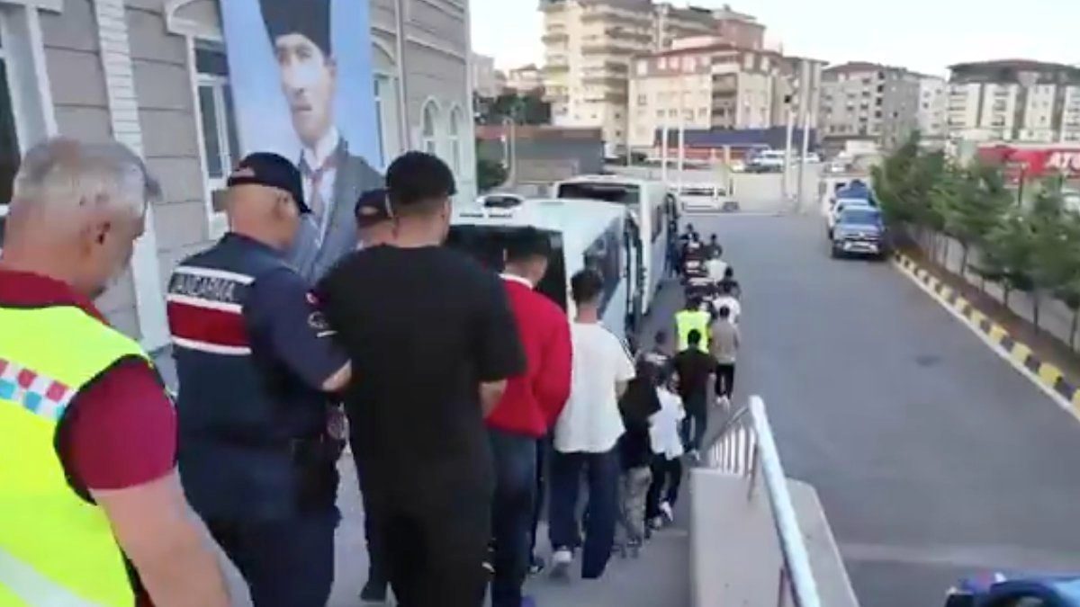 12 ilde suç örgütlerine operasyon: 127 şüpheli yakalandı