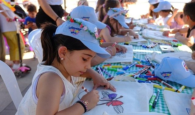 Çocukların neşesi, ailelerin mutluluğu aynı etkinlikte