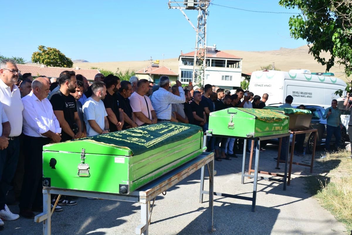 Kazada yaşamını yitiren gurbetçi aile toprağa verildi