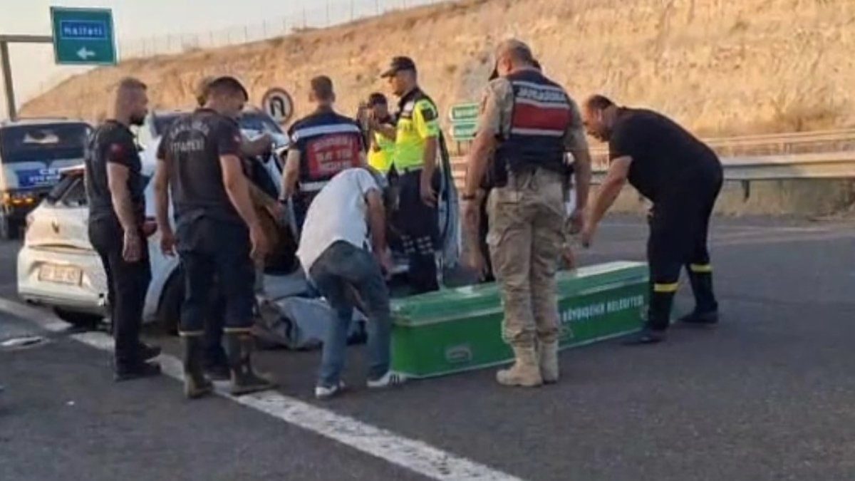 Şanlıurfa'da günübirlik gezi sonrası dönüş yolunda kaza: 3 ölü