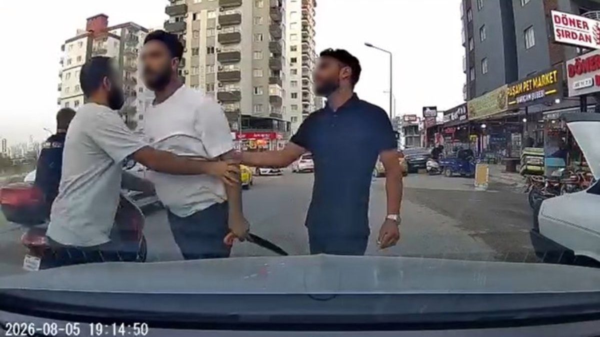 Adana'da trafikte testere ile saldıran şüpheli tutuklandı