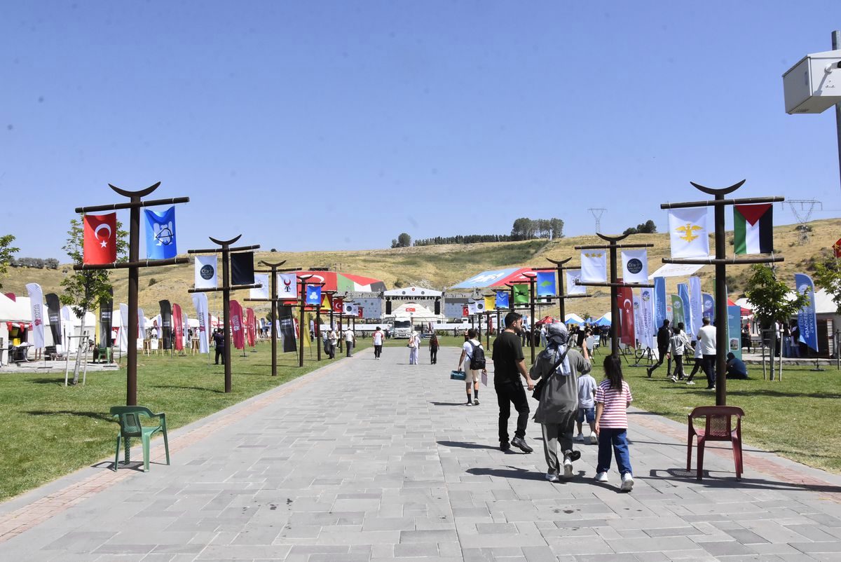 Ahlat'ta Malazgirt Zaferi Coşkusu Başladı