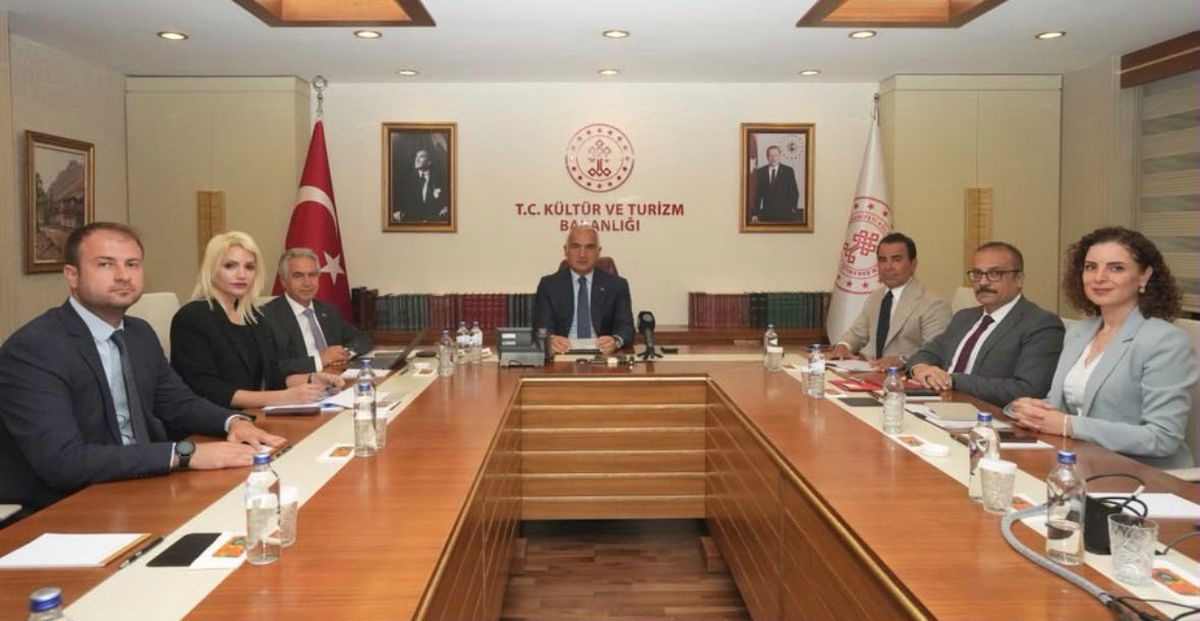 Bakan Ersoy: Dünya mirasının kalbi 2027'de İstanbul'da atacak