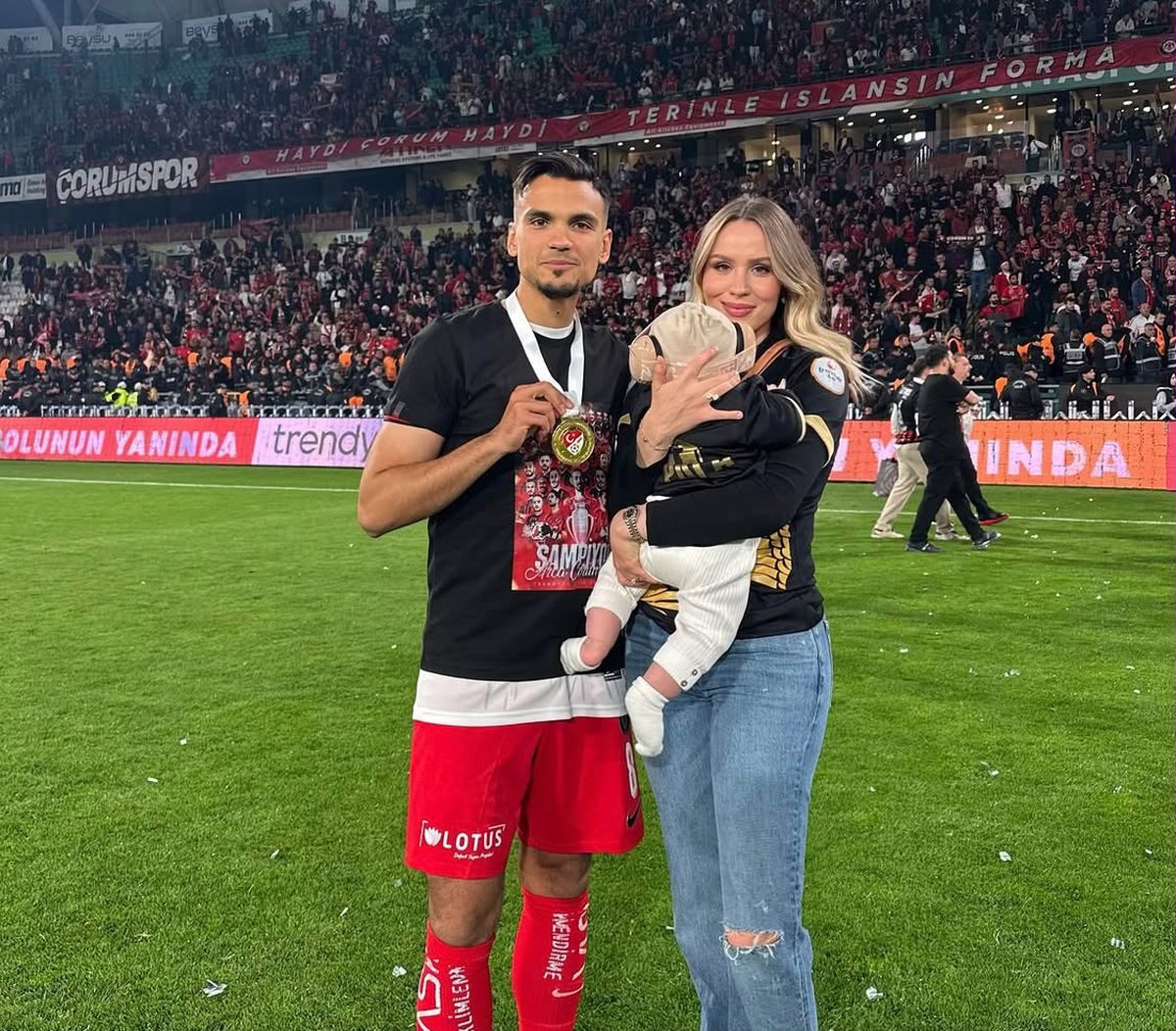 Çorum FK'nın Futbolcusu Atakan Akkaynak Trafik Kazası Geçirdi