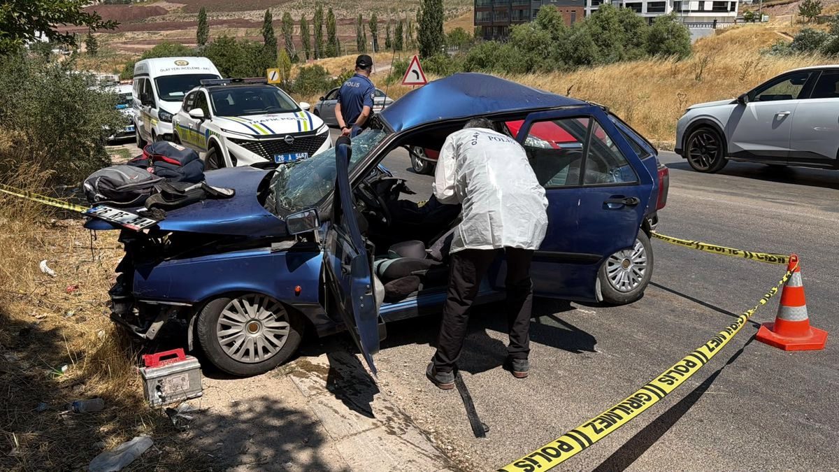 Eskişehir'de zincirleme kaza: 1 ölü, 1 yaralı