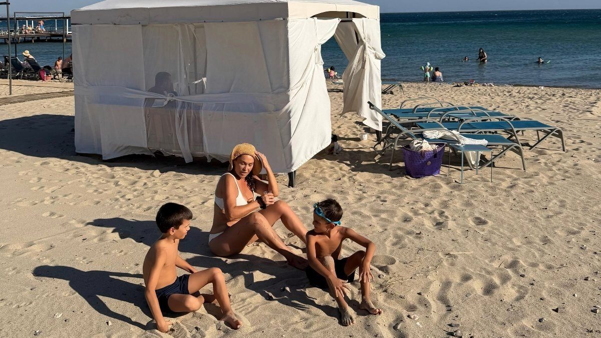 Hülya Avşar yazlıkta! Son pozları beğeni topladı