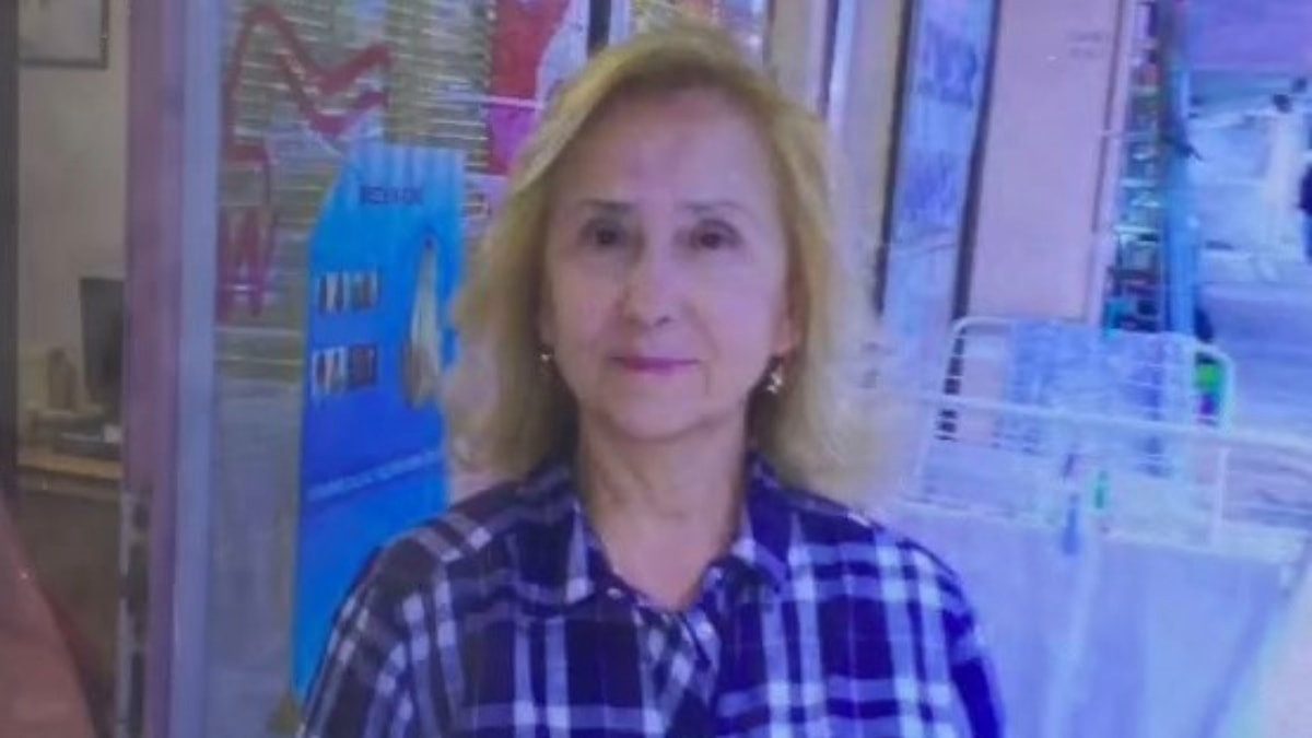 İstanbul'daki İETT kazasında hayatını kaybeden kadın son yolculuğuna uğurlandı