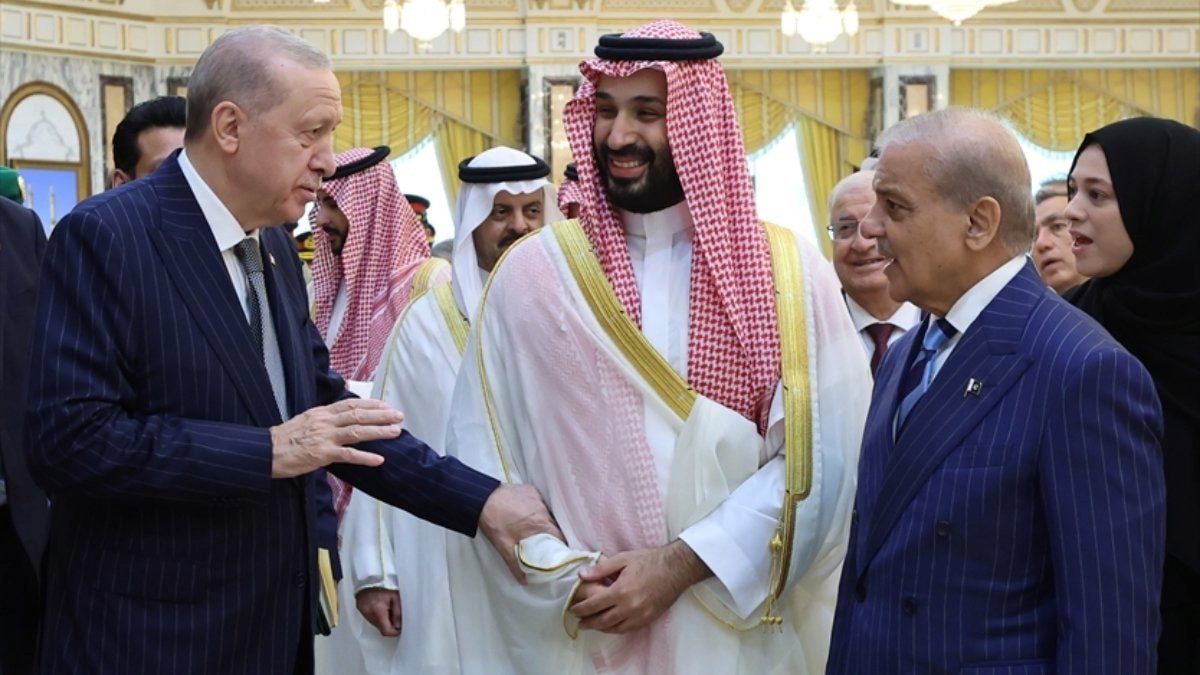 Tarihi Mekke Anlaşması dünya basınında geniş yankı uyandırdı