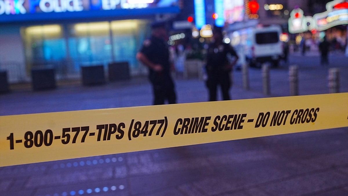 ABD'de Times Meydanı'nda bıçaklı saldırı: 2 ölü