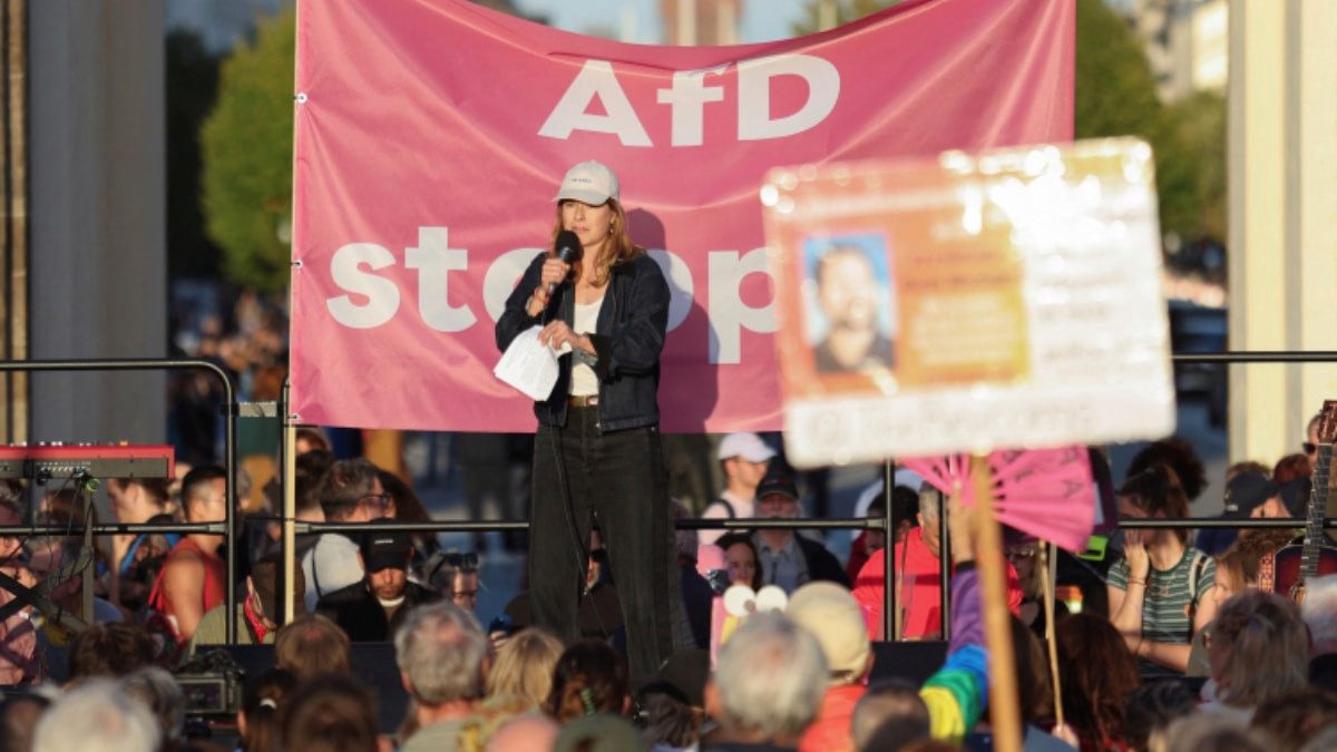 Almanya'da AfD'nin seçim zaferinin ardından kitlesel protestolar başladı