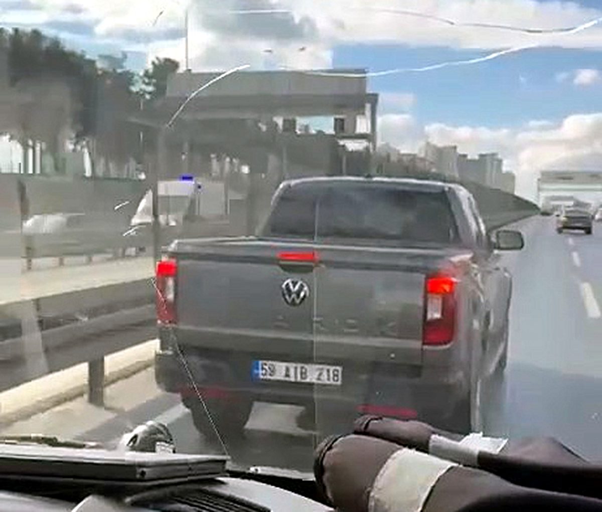 Beylikdüzü'nde ambulansa yol vermeyen sürücü yakalandı, 46 bin lira ceza kesildi