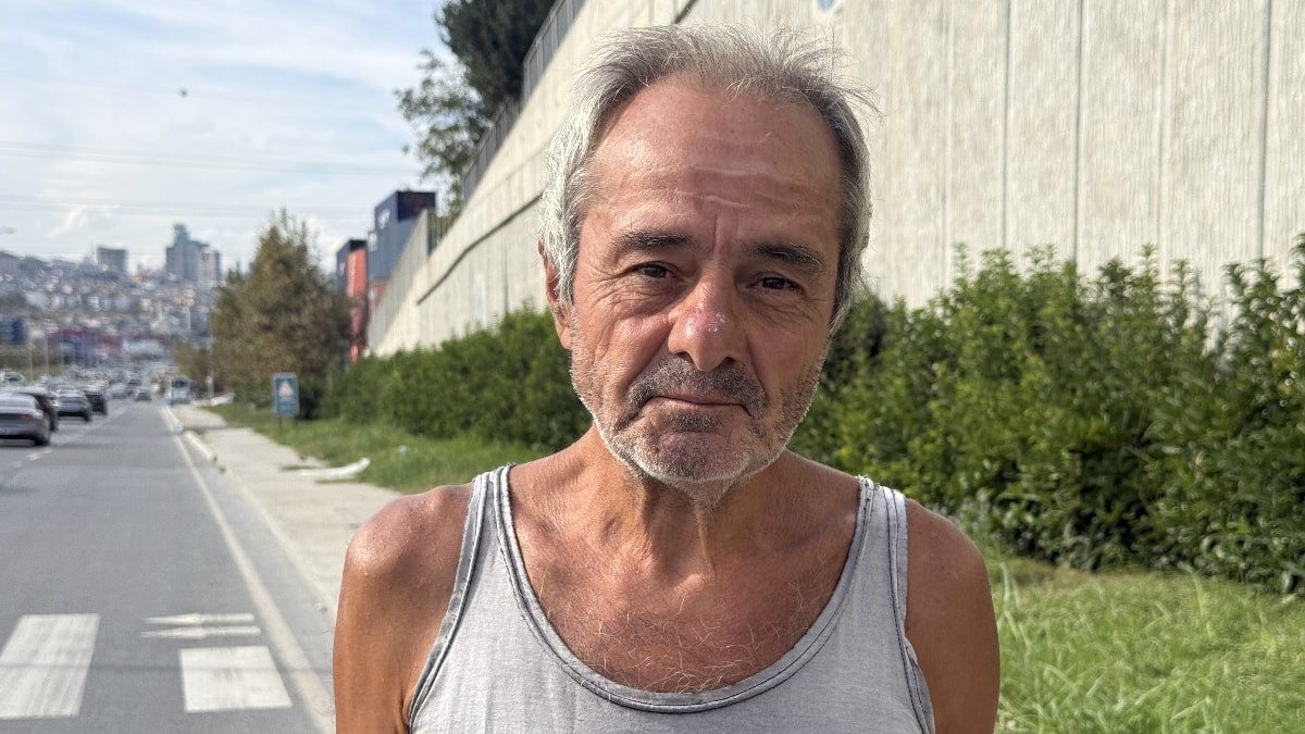 İstanbul'da 68 yaşındaki ‘Forrest Gump’ 6 yıldır günde 30 kilometre yürüyor