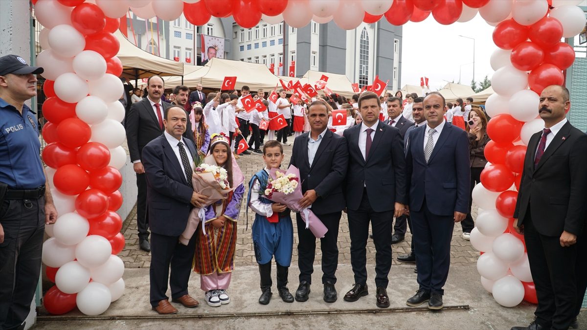 Karasu'da İlköğretim Haftası kutlandı