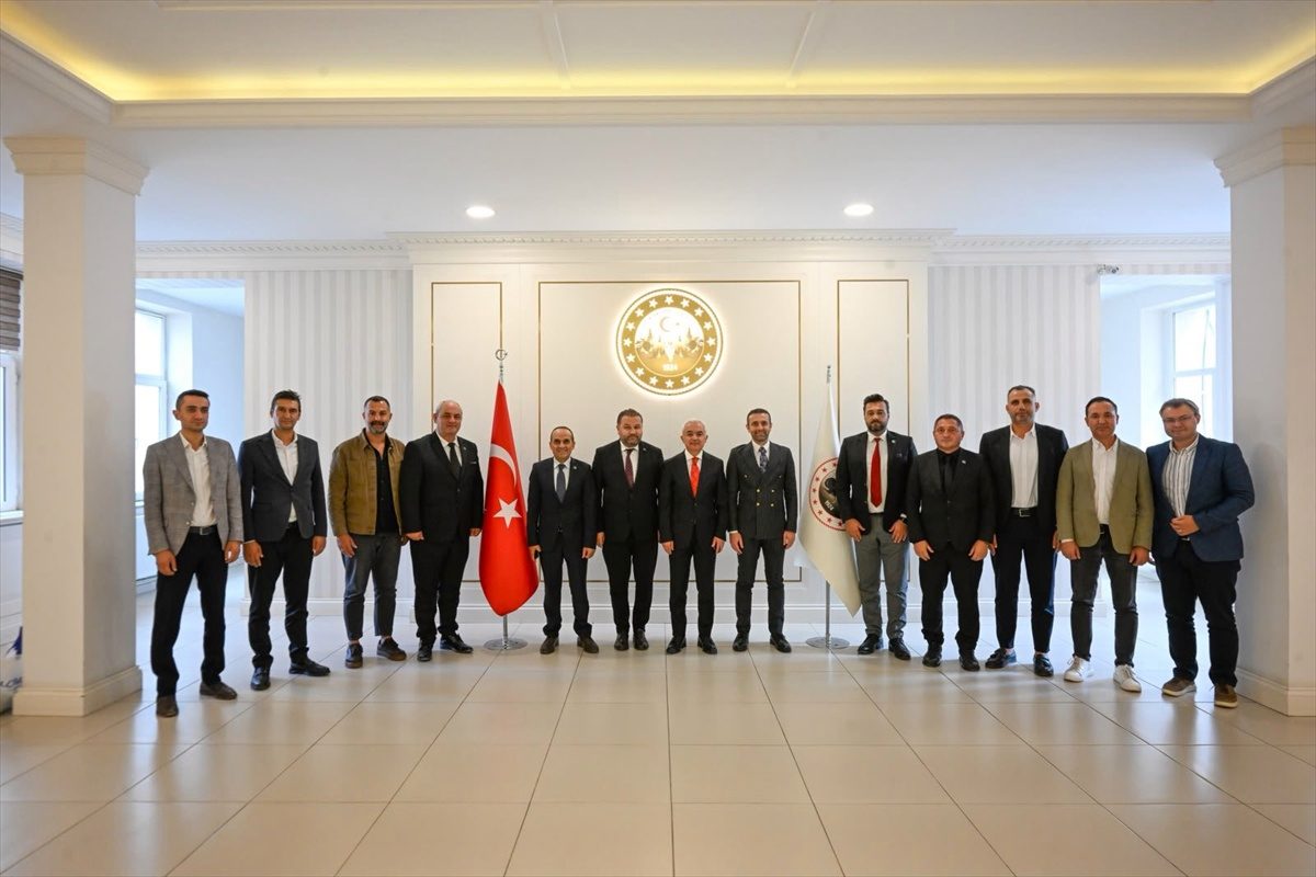 Kırklareli Valisi Turan, TFFHGD heyetini kabul etti, hakemliği övdü