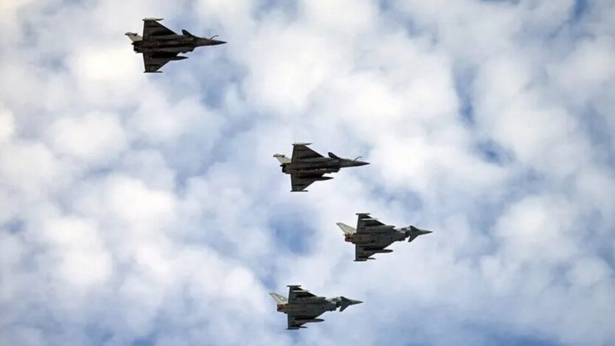 Litvanya'da NATO uçaklarını havalandıran İHA alarmı kuş sürüsü çıktı