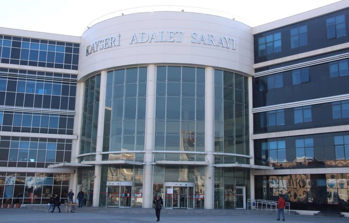 Kayseri'de özel harekat polisini yaralayan sanık duruşmada özür diledi
