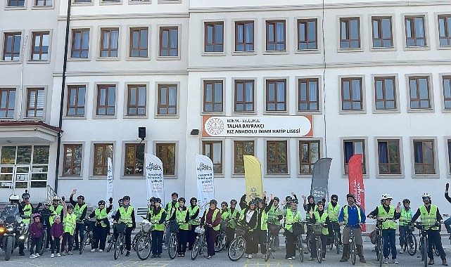 Konya Büyükşehir'in "Bisiklet Dostu Okul" Projesiyle Öğrenciler Pedal Çeviriyor