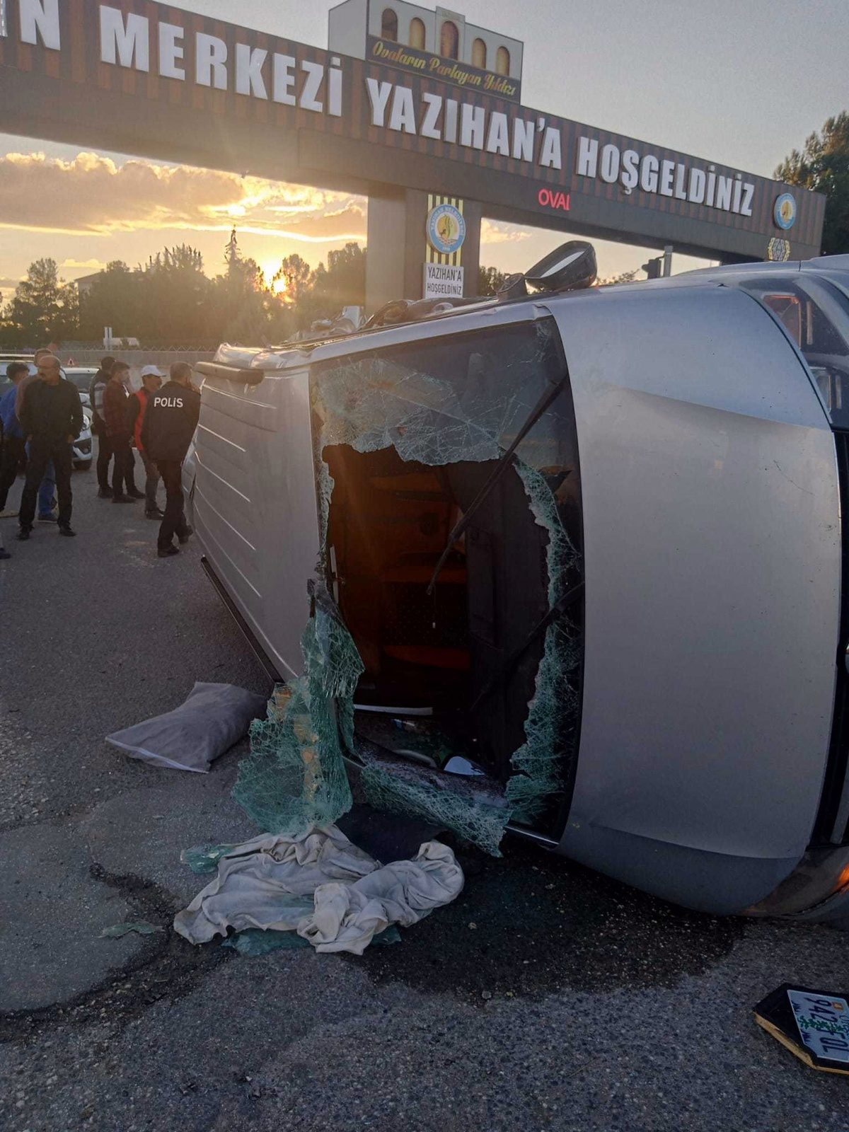 Malatya Yazıhan'da araçlar çarpıştı, kazada 1'i ağır 3 kişi yaralandı