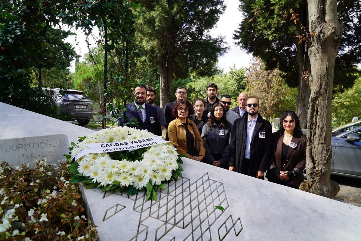 Seyfi Dursunoğlu 94. doğum gününde Zincirlikuyu'da anıldı, vasiyet süreci sürüyor