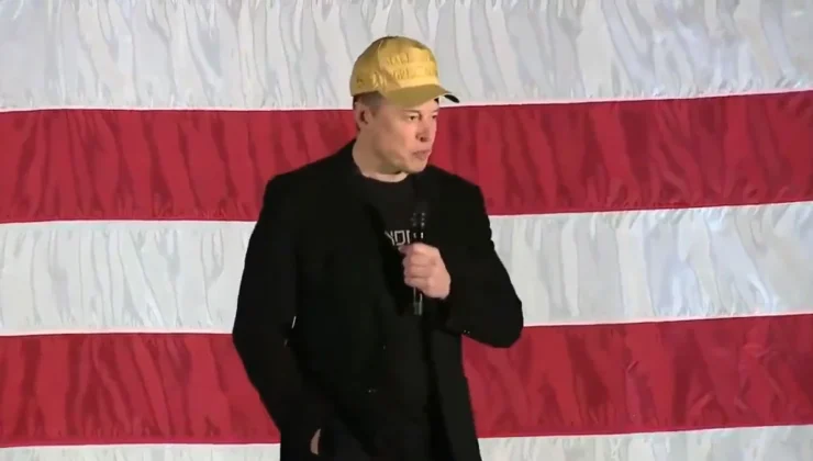 Elon Musk, Trump’a destek için Philadelphia’da seçim mitingi düzenledi