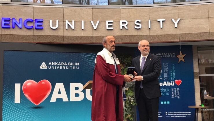 Ankara Bilim Üniversitesi Akademik Yılı törenle açıldı