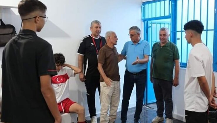 Şarampolspor Başkanı, Başkan Topaloğlu’nu kutladı