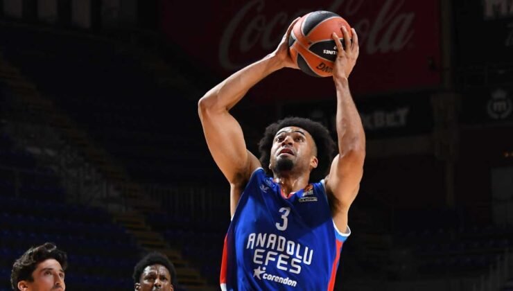 Anadolu Efes, Maccabi Playtika’ya Sırbistan’da boyun eğdi