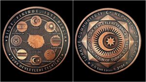 Erdoğan, TDT Devlet Başkanları Zirvesi’nde liderlere özel hatıra parayı liderlere hediye etti