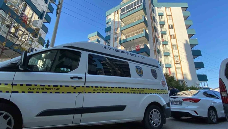 Antalya’da bir evde 3 kardeş ölü bulundu