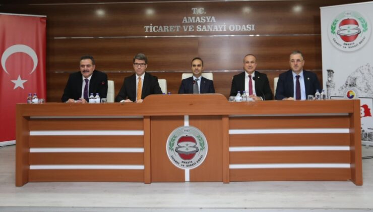 Bakan Kacır, Amasya’da iş dünyasıyla buluştu