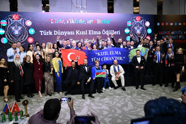 “Ebedi Birlik” Ödül gecesinde Türk Dünyasının onurları taltif edildi