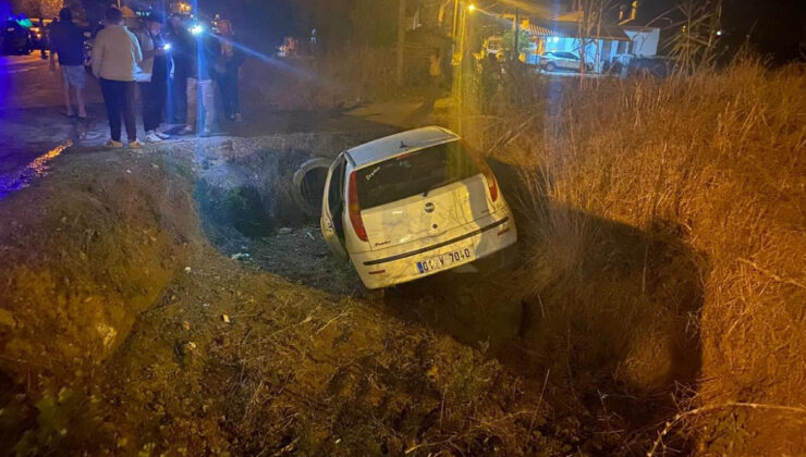 Antalya’da iki otomobil kavşakta çarpıştı: 3 yaralı