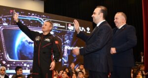 Sanayi ve Teknoloji Bakanı Mehmet Fatih Kacır, Amasya’da gençlere seslendi