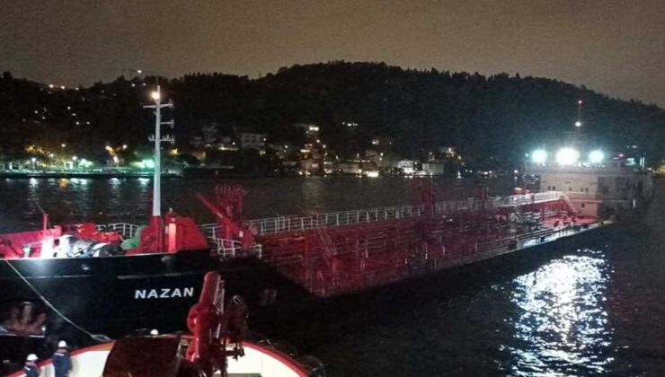 İstanbul Boğazı’nda arıza yapan tanker sebebiyle gemi trafiği çift yönlü olarak askıya alındı