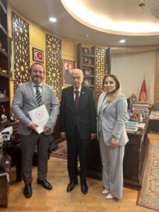 Emeklilikte Tarihe Takılanlar Derneği Devlet Bahçeli ile görüştü