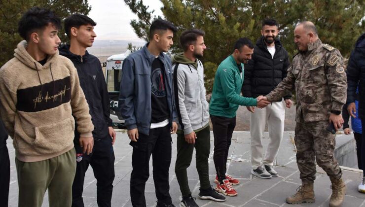 Kars Emniyet Müdürü Mehmet Ömür Saka, Kars 36 Spor Tesislerini ziyaret etti