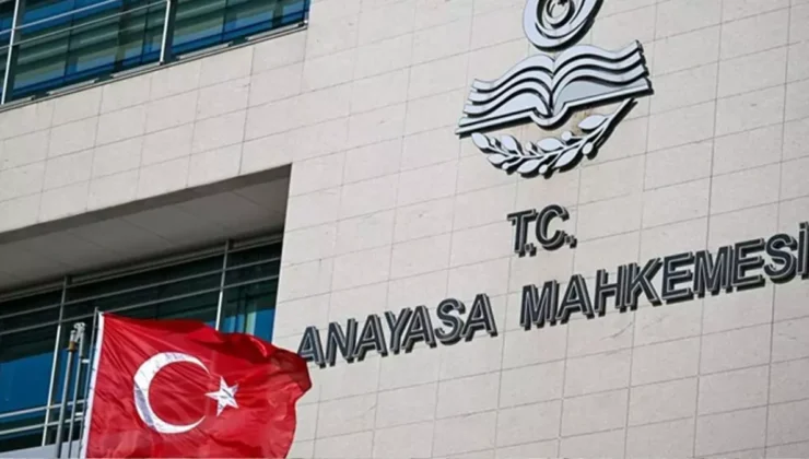 Anayasa Mahkemesi evlilikte 1 yıl şartını korudu