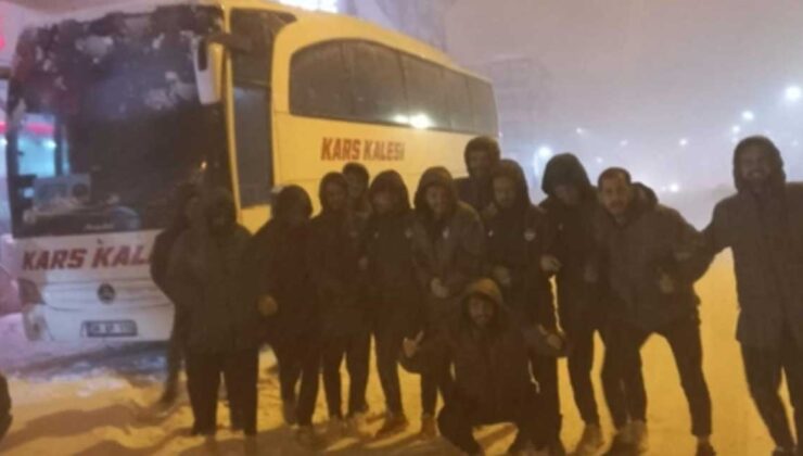 Kars 36 Spor deplasman dönüşü kötü hava koşullarına takıldı