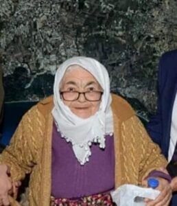 Biriktirdiği yaşlılık maaşını Mehmetçik Vakfına bağışlayan Döndü Teyze vefat etti