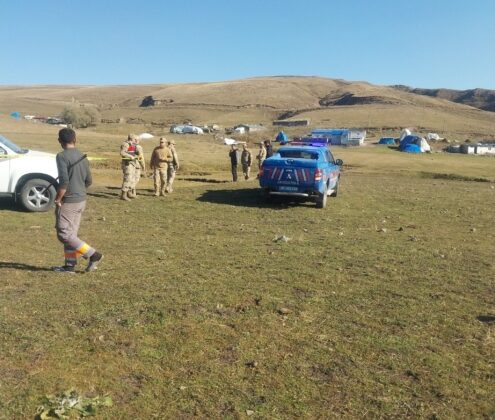 Kars’ta Alzheimer hastası yaşlı kadın arazide ölü bulundu