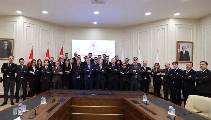 Bakan Işıkhan, “İş Müfettişi Yardımcıları Rozet Takma Töreni” ne katıldı