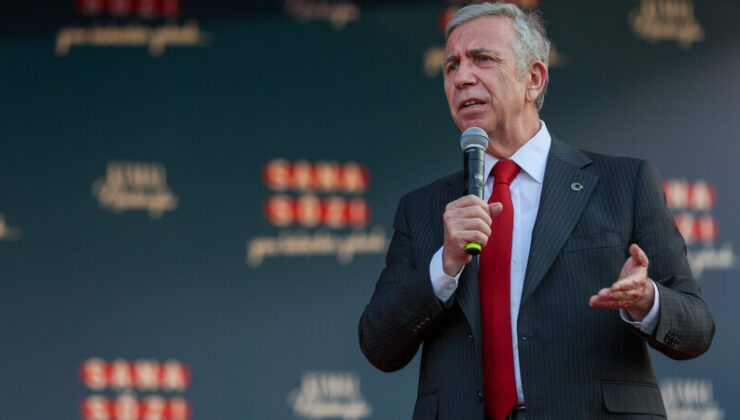 Bu yapılanların ekonomiyi unutturmak için yapıldığına inanıyorum