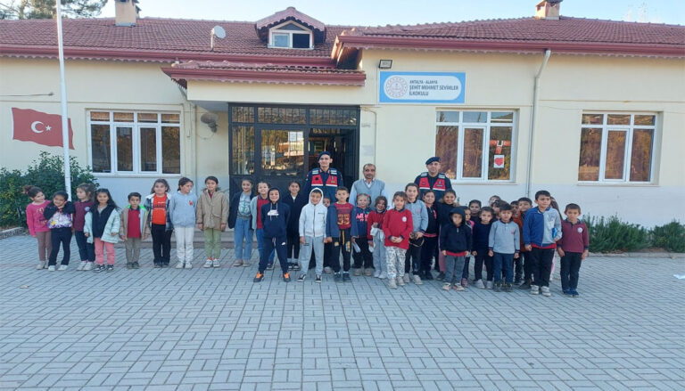 Alanya’da okul çevrelerinde denetim yapıldı