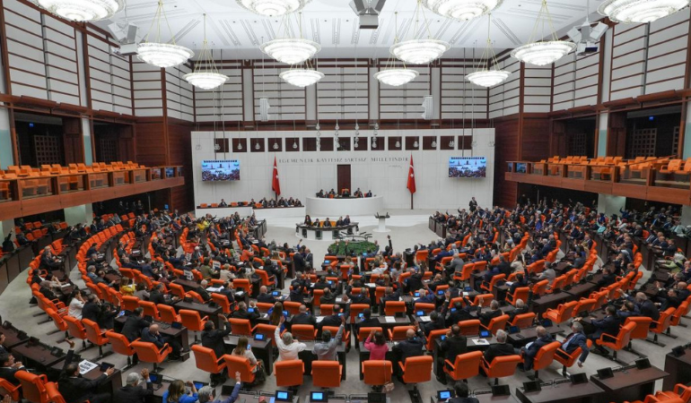 TBMM’de yoğun gündem: trafik düzenlemeleri yolda