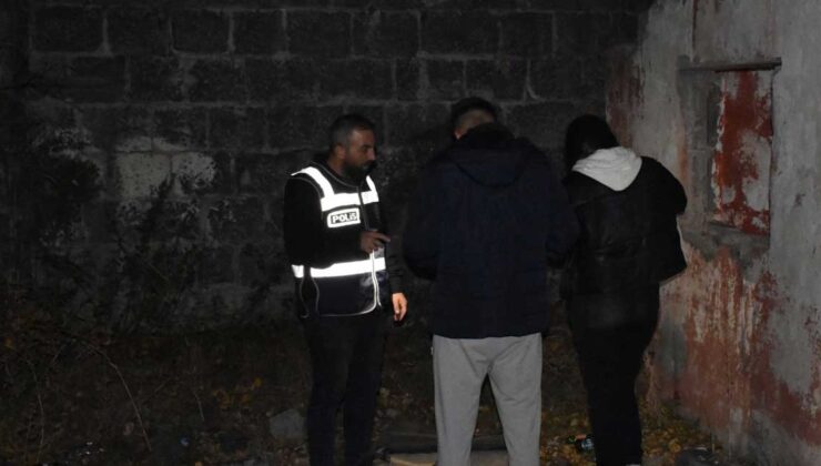 Kars Emniyeti okul çevreleri ve metruk binalarda denetimler yaptı