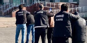 Kars’ta imalathaneye çevrilen aparta baskın: 2 şüpheli tutuklandı