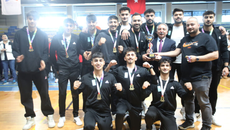 AİÇÜ’de düzenlenen ÜNİLİG Voleybol Bölgesel Lig Müsabakaları sona erdi