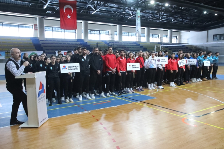 AİÇÜ’de ÜNİLİG Voleybol Bölgesel Lig müsabakaları başladı