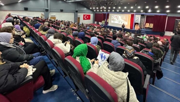 Kars’ta ”En İyi Narkotik Polisi ANNE” projesi ve UYUMA uygulaması hakkında eğitim verildi